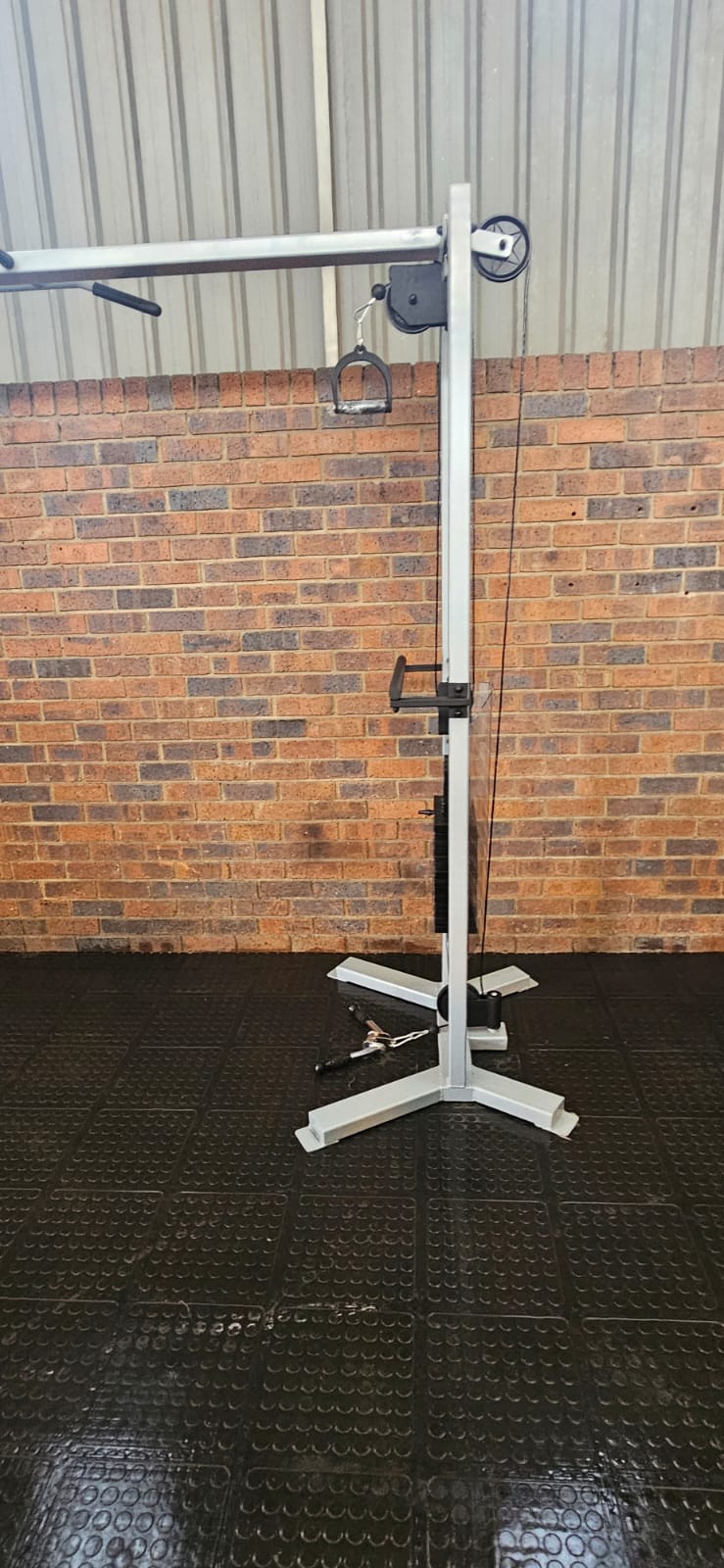 cable-cross-over-hp-fitness-side-weight-stacks-4